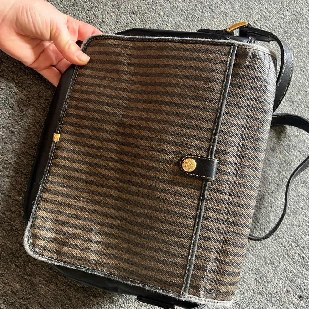 Vintage Fendi Pequin Crossbody Bag Purse - Picture 8 of 16